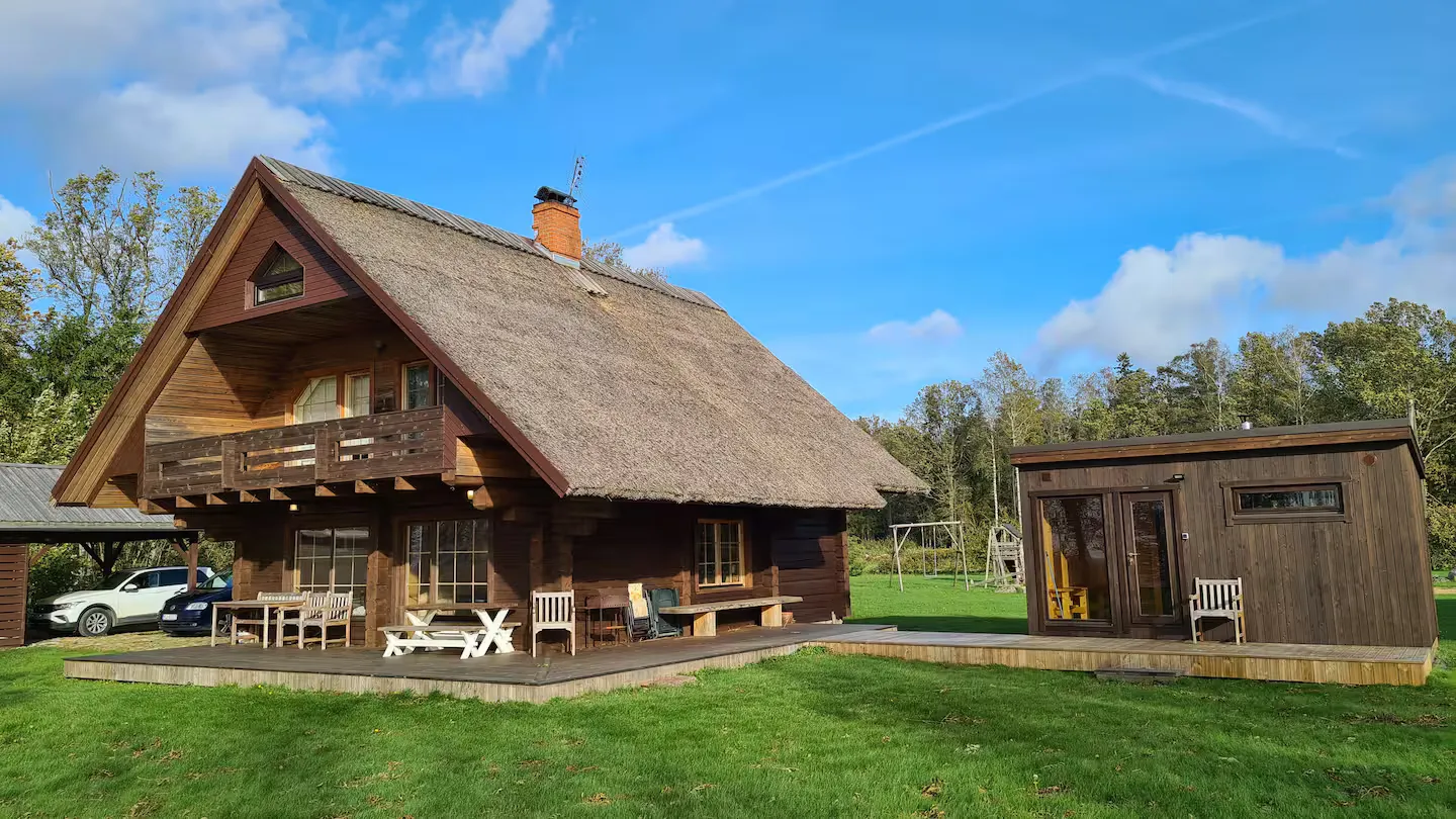 The log cabin with balcony and terrace