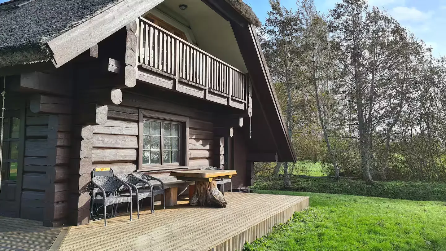 The Cottage, 2